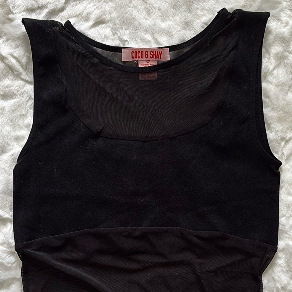 Chic Black Sleeveless Bodysuit